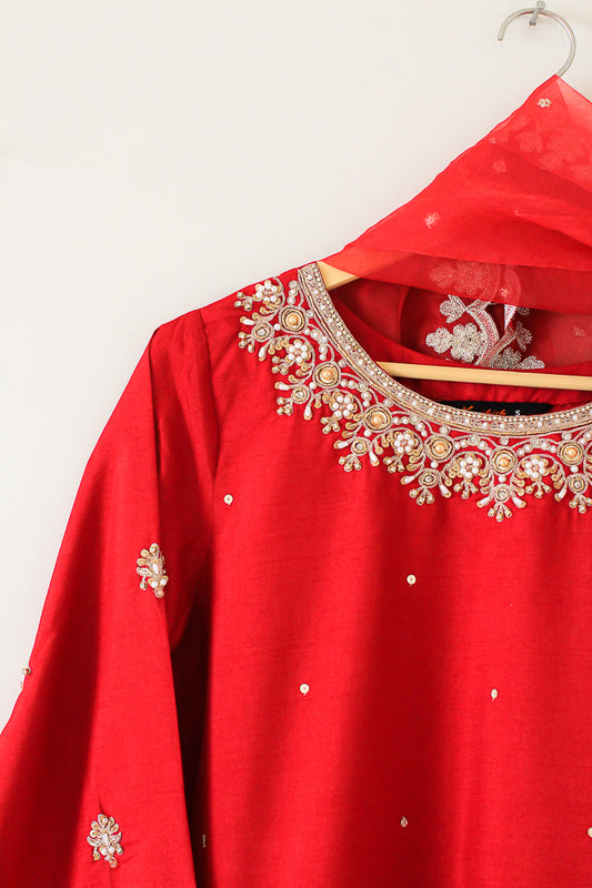 Code: 7101 ( 3 Piece Outfit )