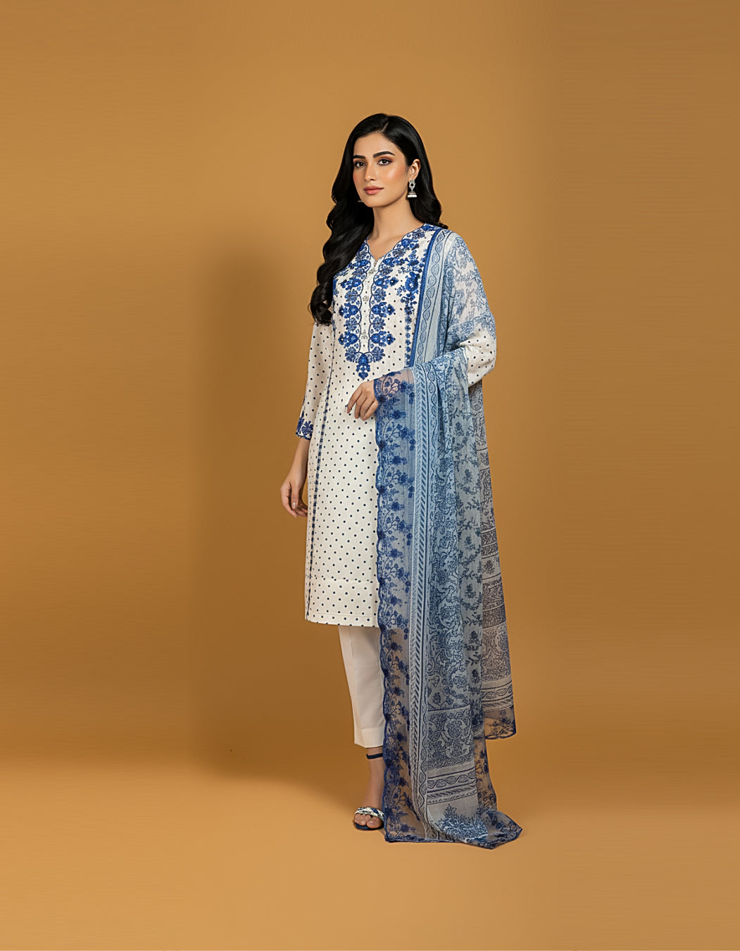 Code: 7204 ( 3 Piece Outfit )