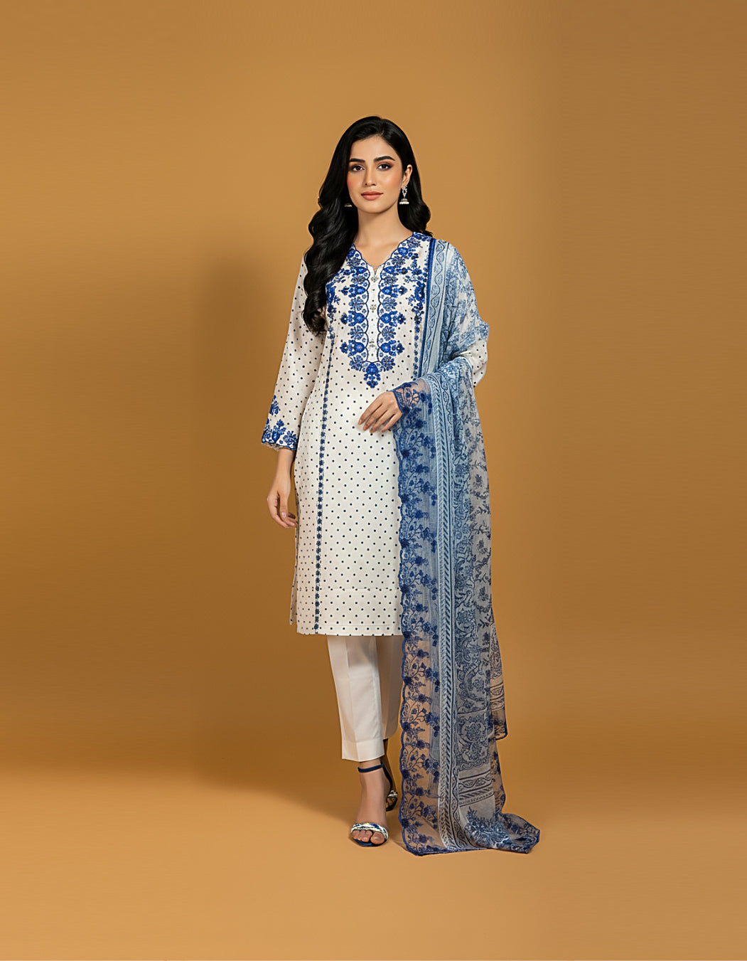 Code: 7204 ( 3 Piece Outfit )