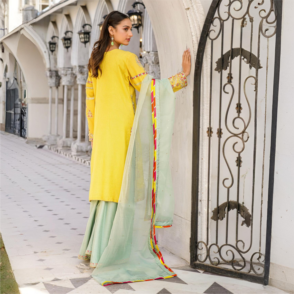 Code: 7184 ( 3 Piece Outfit )