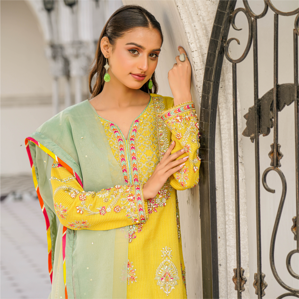 Code: 7184 ( 3 Piece Outfit )