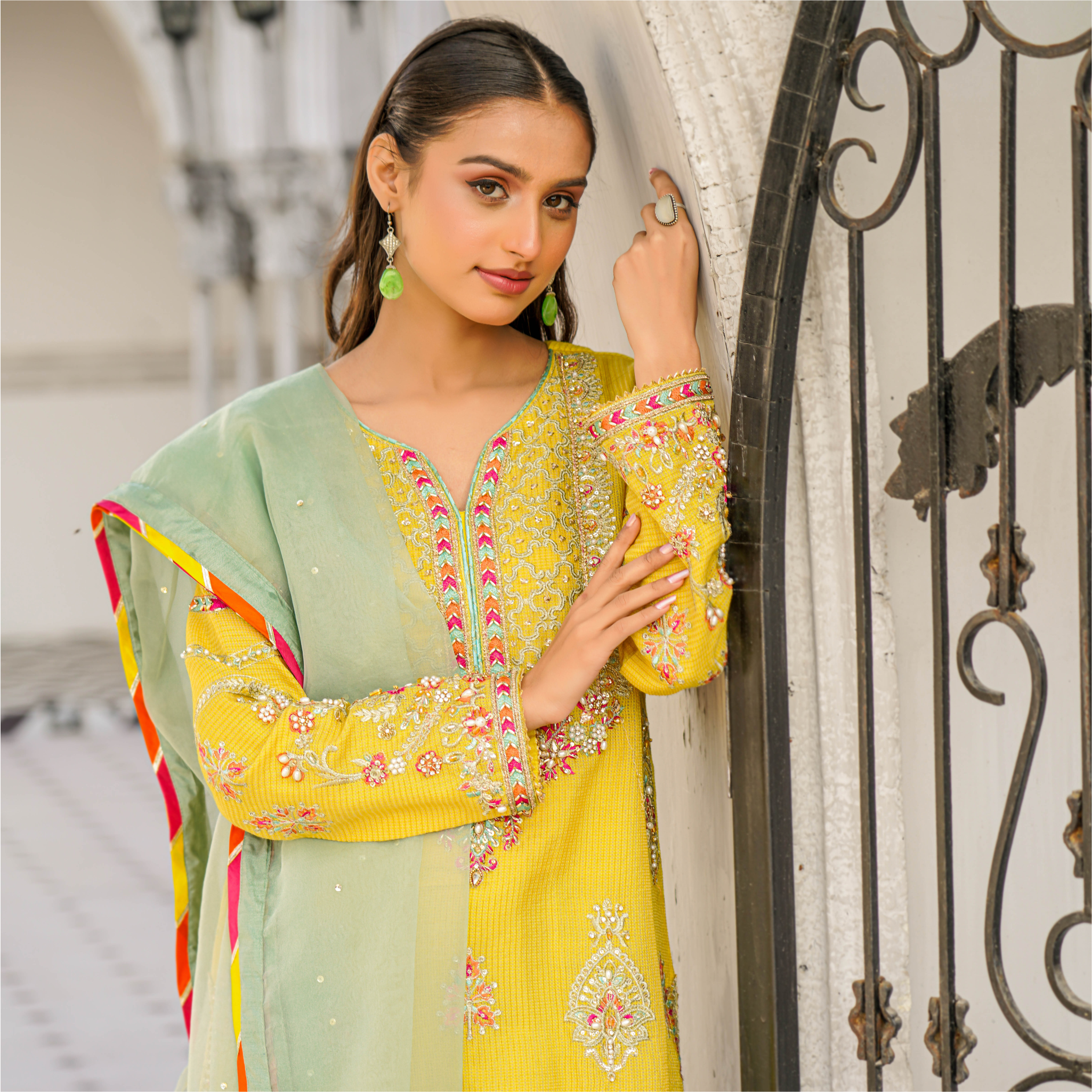 Code: 7184 ( 3 Piece Outfit )