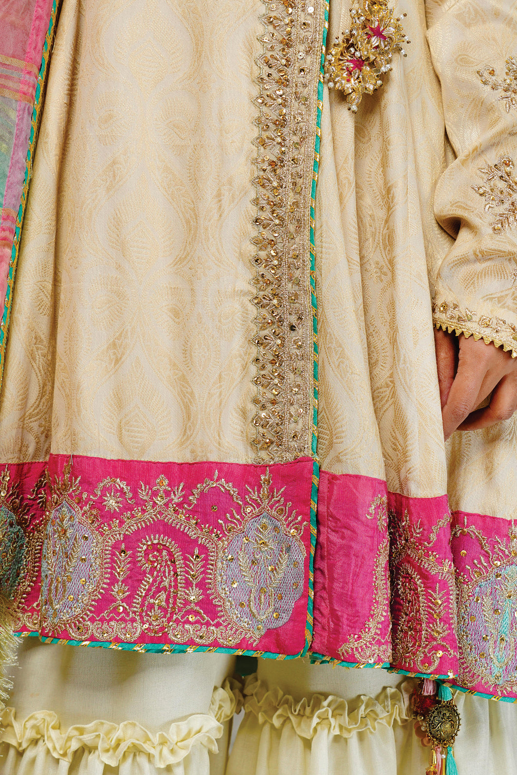 Code: 5912B (3 Piece Outfit)