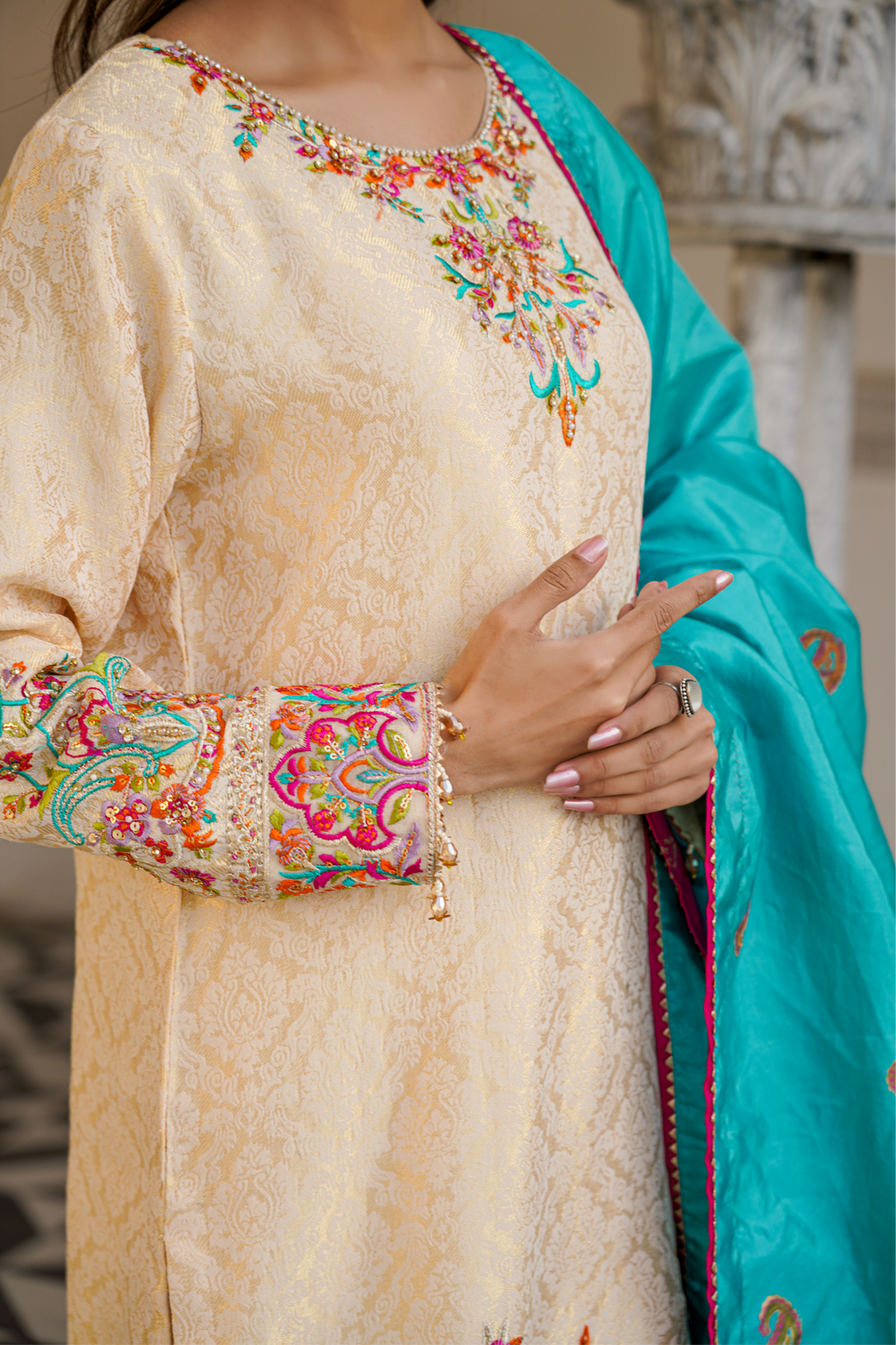 Code: 7173 ( 3 Pc Outfit ) Skin