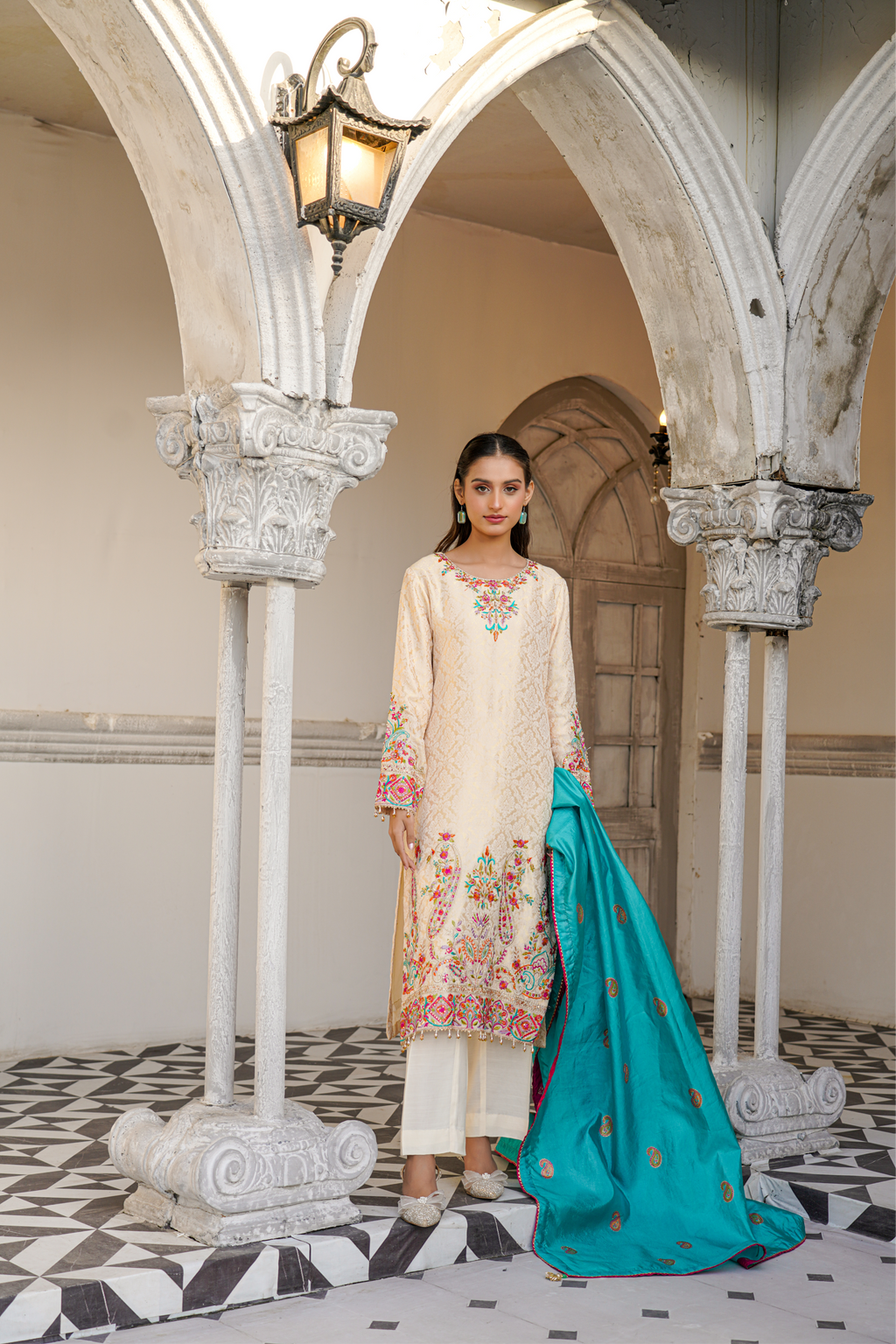 Code: 7173 ( 3 Pc Outfit ) Skin