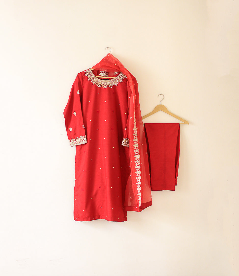 Code: 7101 ( 3 Piece Outfit )
