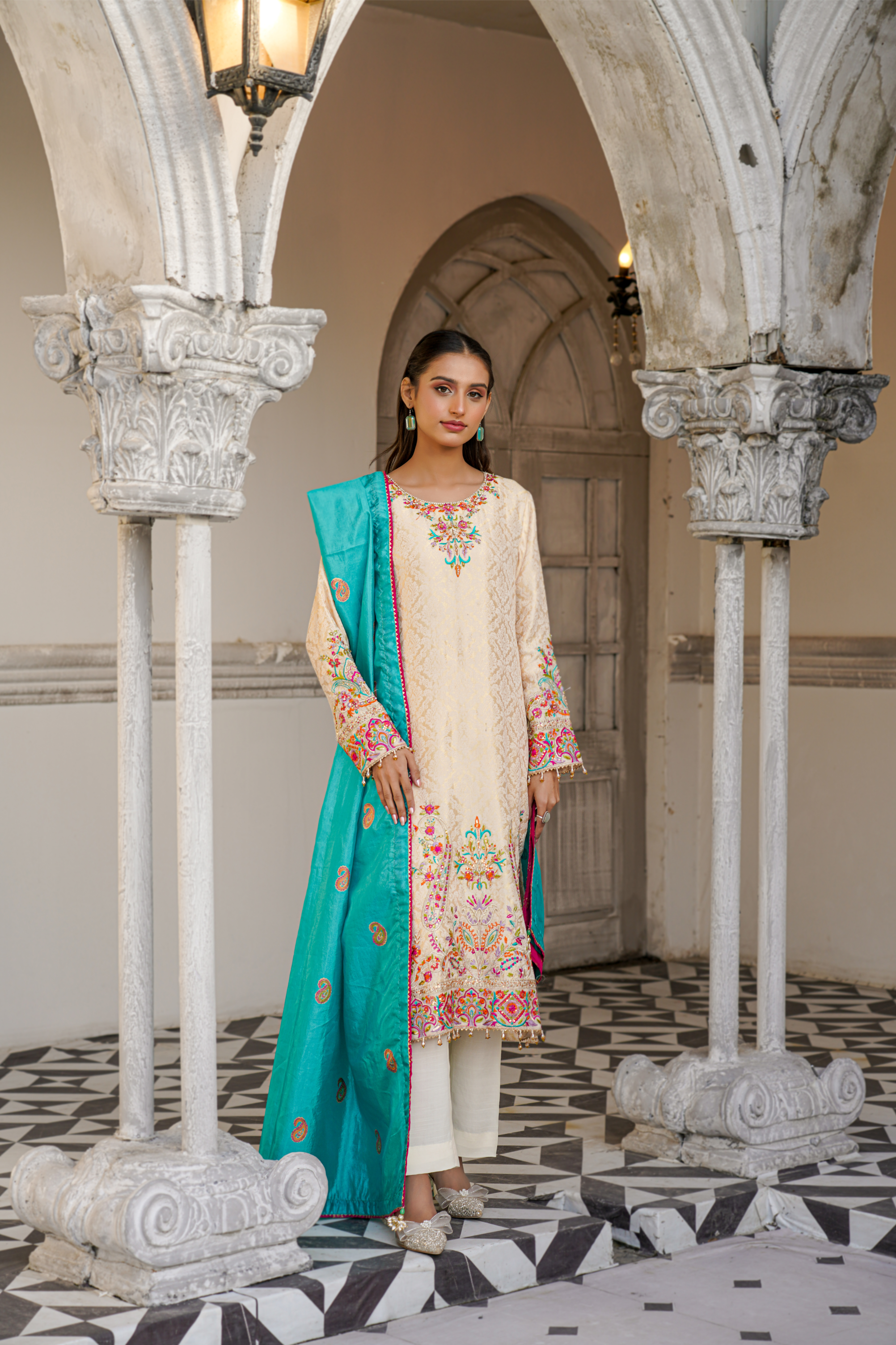 Code: 7173 ( 3 Pc Outfit ) Skin