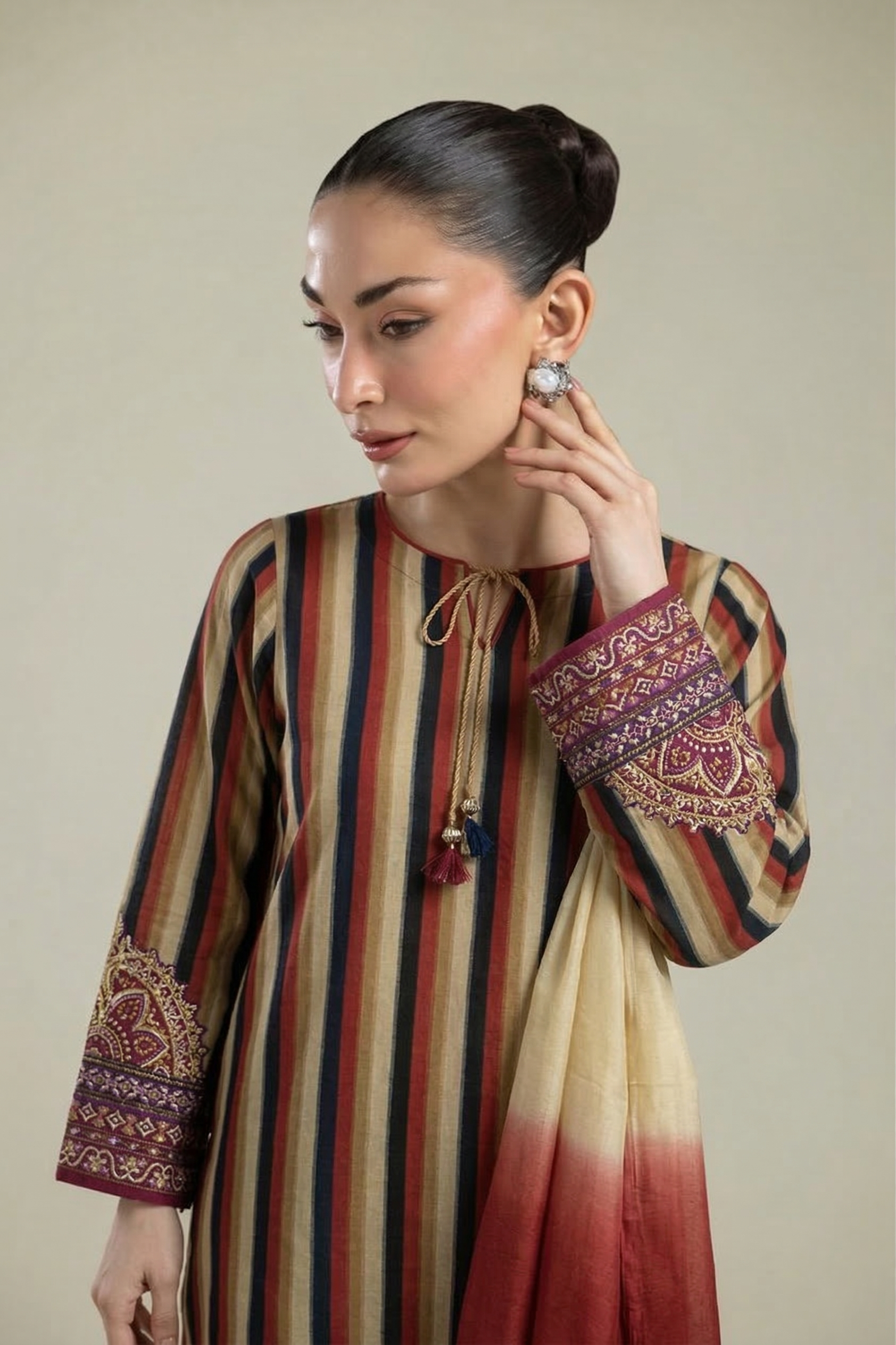 3 Piece Printed Lawn Suit - Embroidered