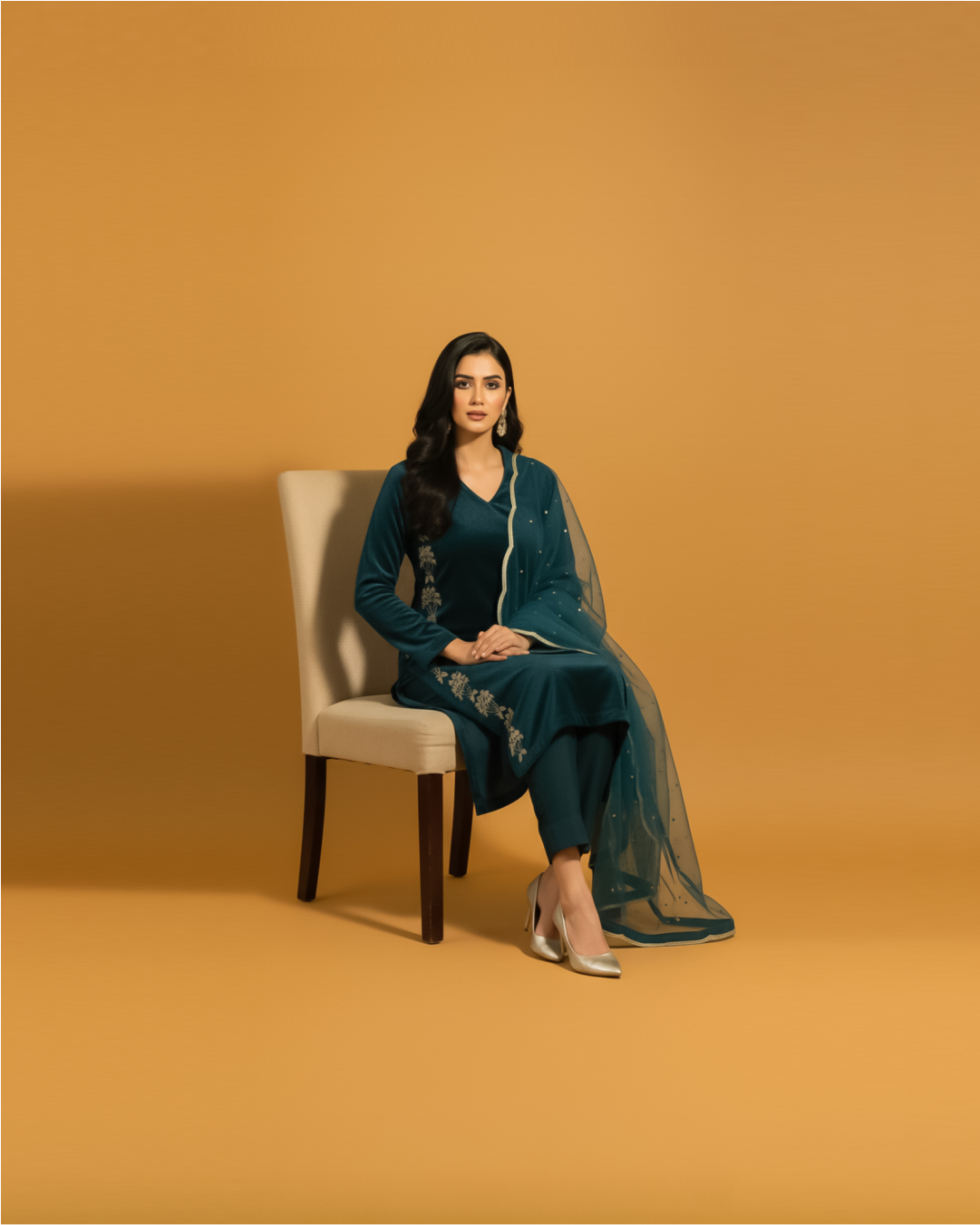 Code: 7130 ( 3 Piece Outfit )